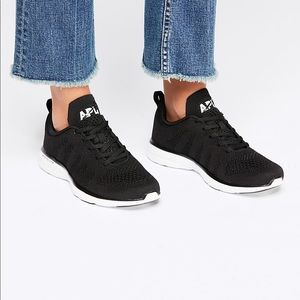 APL Techloom Pro Trainer